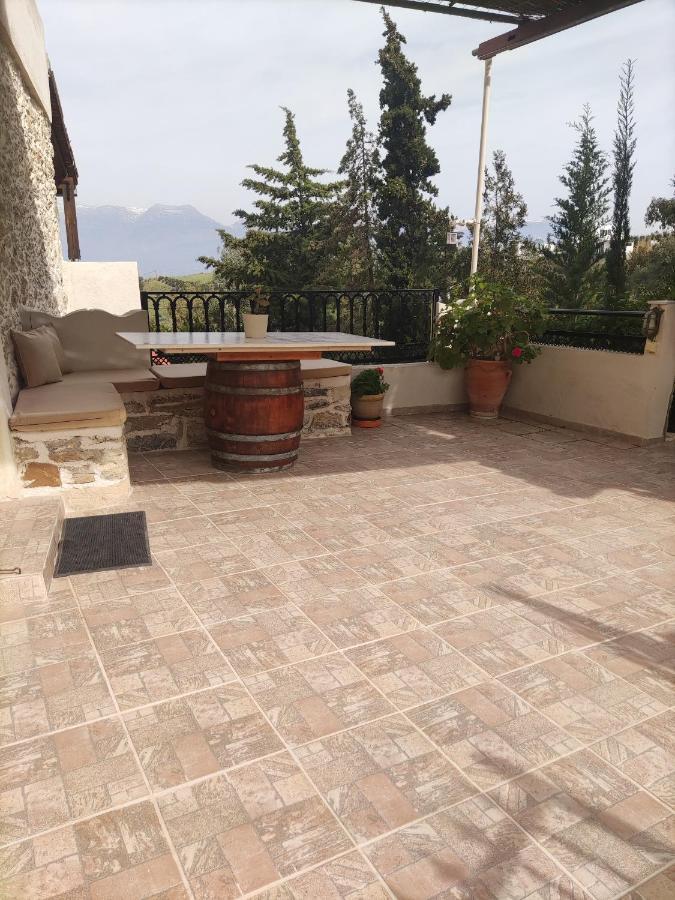 Lístaros Eirini'S Traditional House מראה חיצוני תמונה