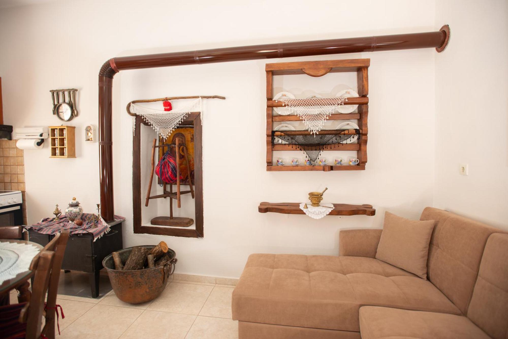 Lístaros Eirini'S Traditional House מראה חיצוני תמונה