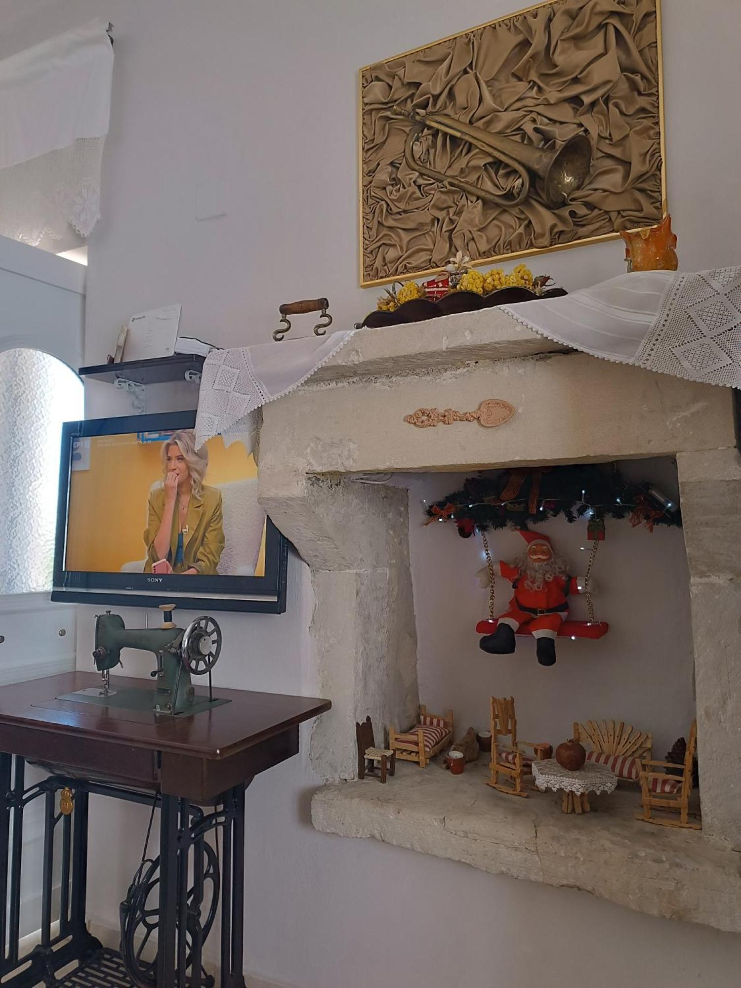 Lístaros Eirini'S Traditional House מראה חיצוני תמונה